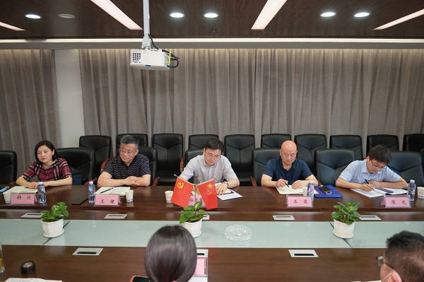 d61729641b87ab6bda4d83cfbf22a00 - 副本.jpg d61729641b87ab6bda4d83cfbf22a00 - 副本.jpg